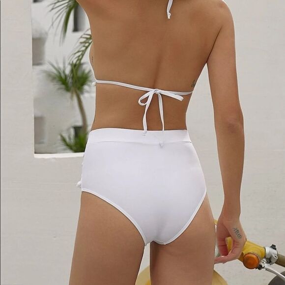 ☀️ White Pom Pom Triangle Halter Bikini Top☀️ - Picture 6 of 11